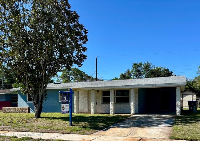 Photo - 680 Birchwood Ln