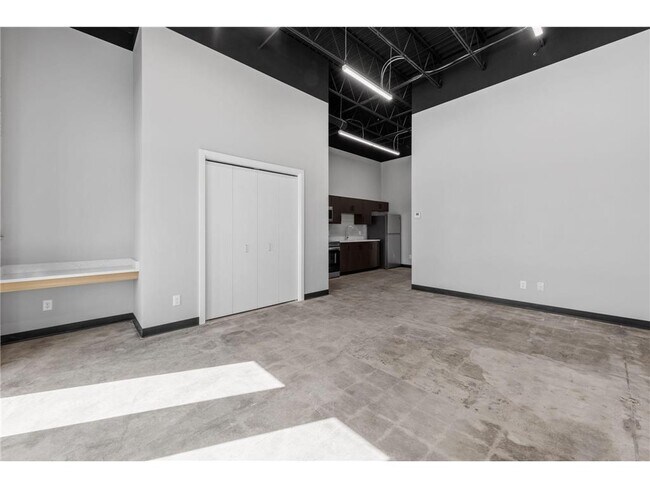 Photo - 801 SE 9th St Unidad 220