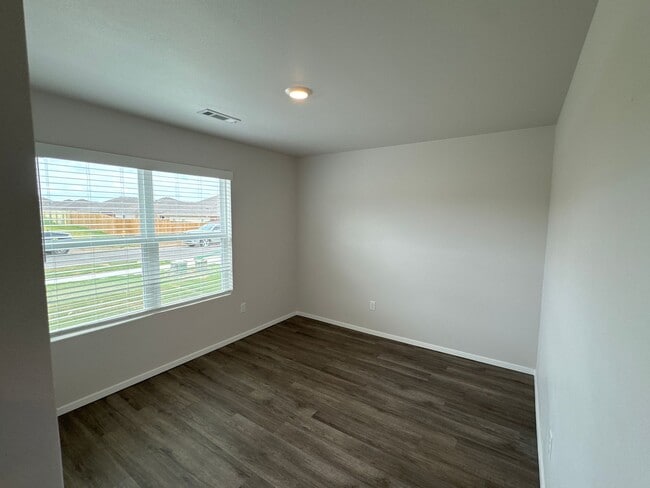 Photo - Pre-Leasing Now! Secure This Modern 3-Bedroom, 2-Bathroom Home Available Soon in Regency Park!