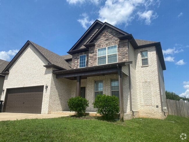 Building Photo - Beautiful Home! 4 Bed 2.5 Bath! Rossview S...