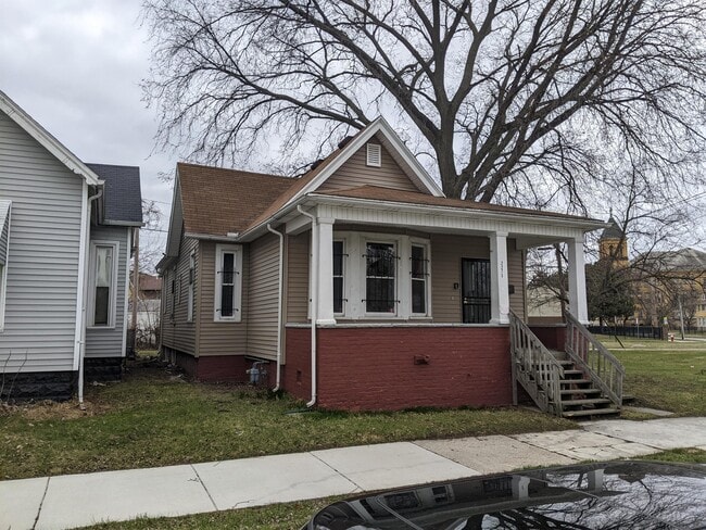 Building Photo - 2273 Mayville Pl
