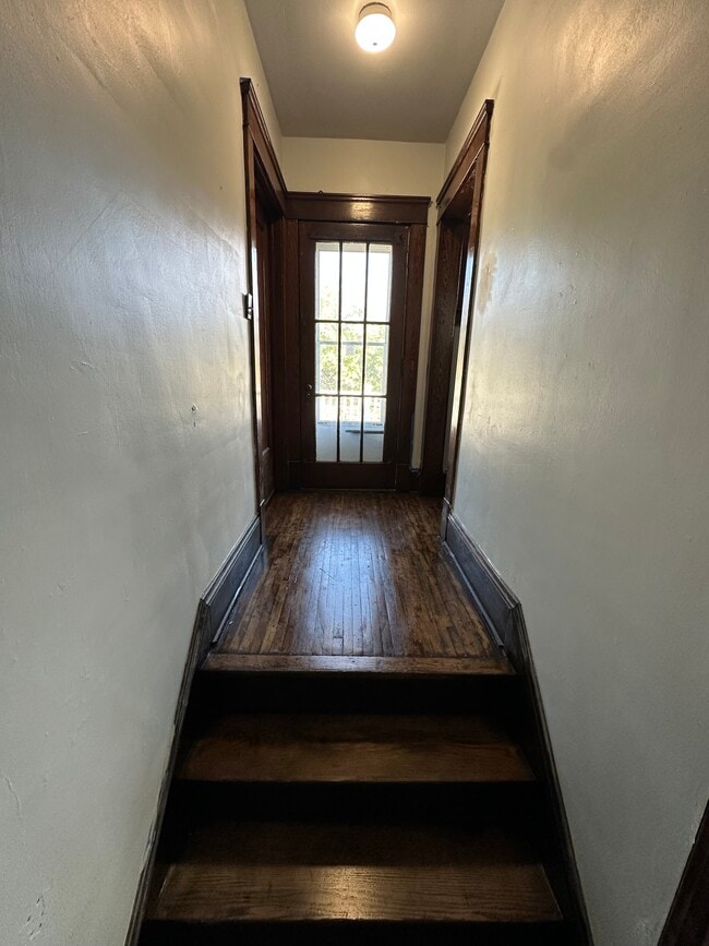 Photo - 1304 W 102nd St Unit 3rd floor