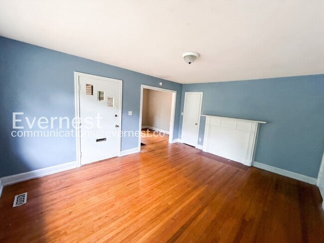 Photo - 848 Vanderbilt St
