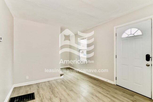 Photo - 2706 Algonquin Pkwy