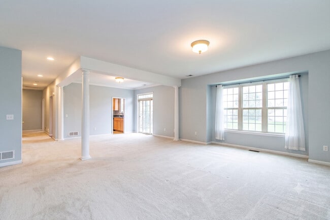 Photo - 6 Beaconsfield Ct