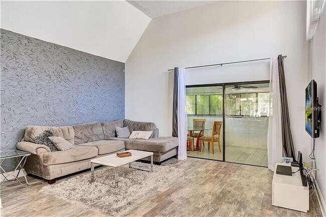 5818 Windhover Dr Unit 5818