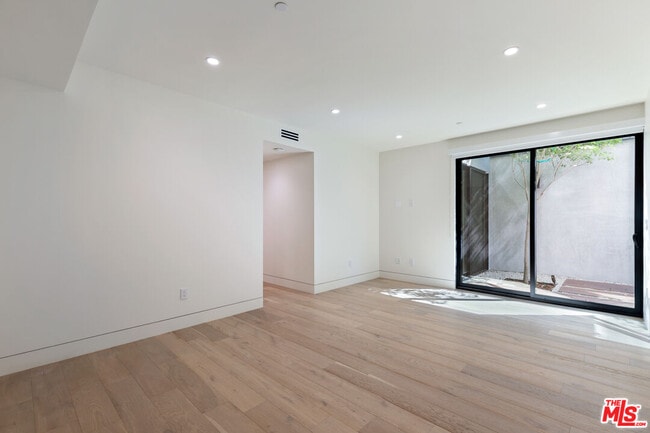 Photo - 4053 Sapphire Dr