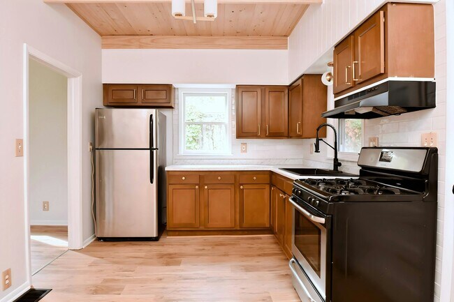 Photo - 1431 E Rouse Ave