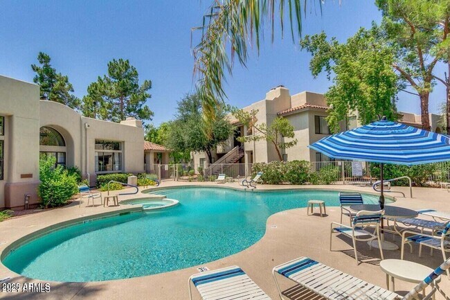 Photo - 750 E Northern Ave Unidad 1052