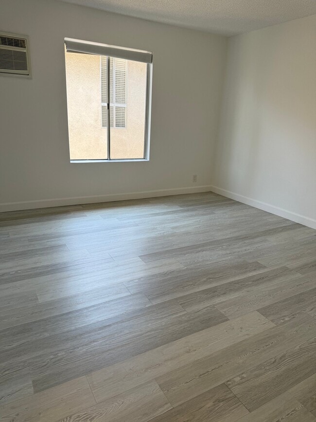 Photo - 309 S Sherbourne Dr Unit 302