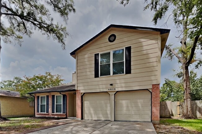 Building Photo - 4810 Ingleside Ct Rental