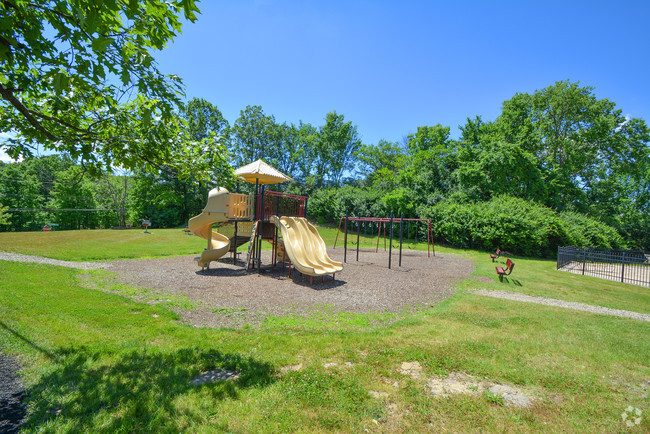 Building Photo - The Views of Mt Airy Rental