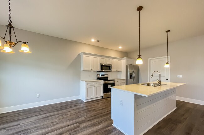 Photo - 16 Greyfield Dr