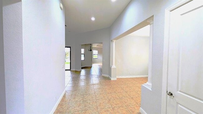 Photo - 11555 NW 81st Pl