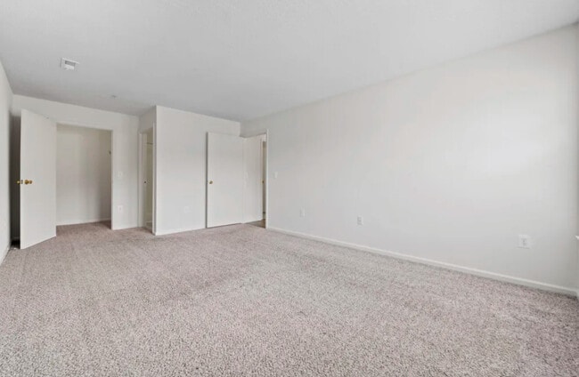 Photo - Dulles Center Apartments - Tax Credit