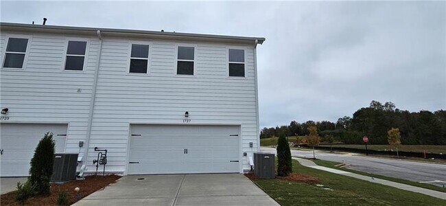 Photo - 1727 Prospect Wy