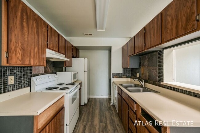 Photo - 862 S Uravan Ct Unit D