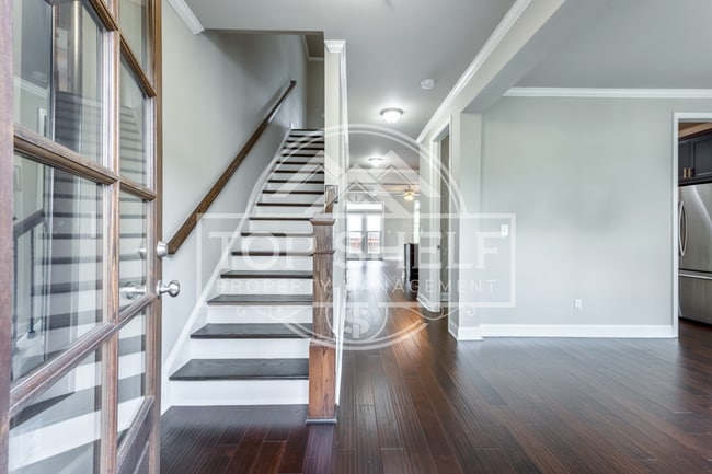 Photo - 316 Garland Woods Ct