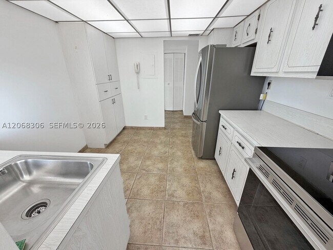 Photo - 16546 NE 26th Ave Unit 4B