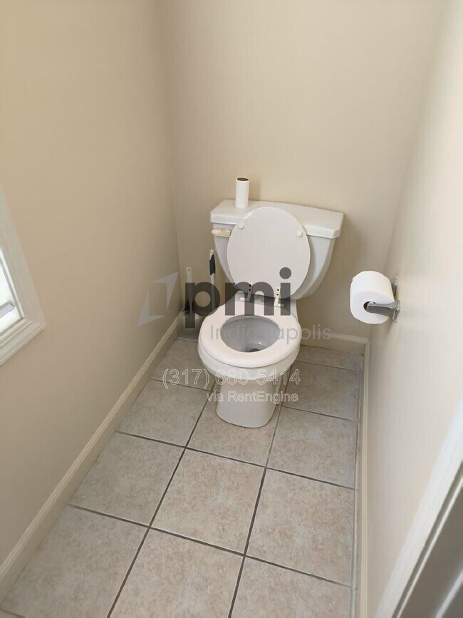 Photo - 2871 S Walnut Street Pike