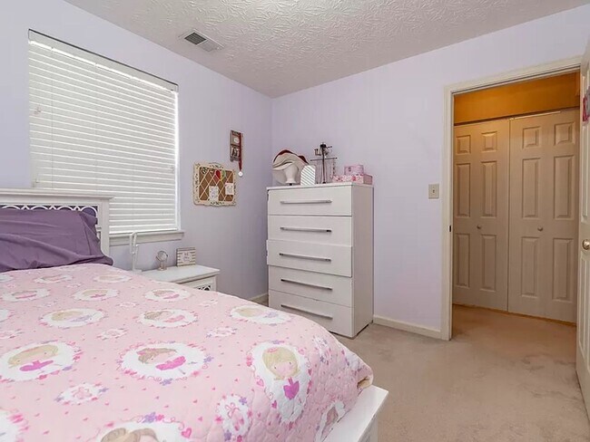 Photo - Townhome With Garage!