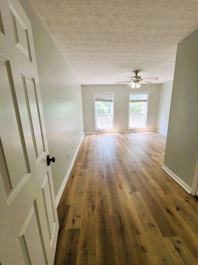 Master room - 1266 Weatherstone Dr NE Unit Condo