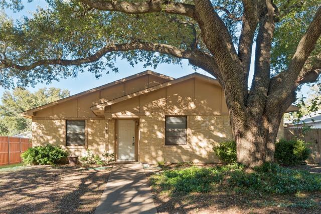 Photo - 1429 Whitehall Dr