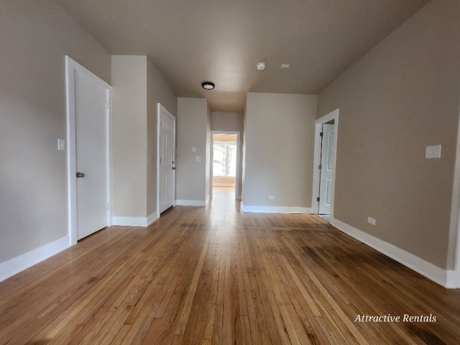 Photo - 1434 W Marquette Rd