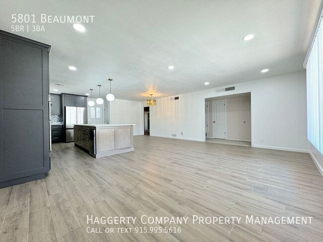 Photo - 5801 Beaumont-