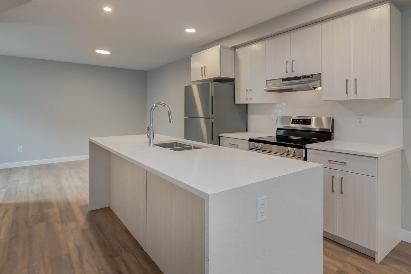 Photo - 8919 81 Av NW