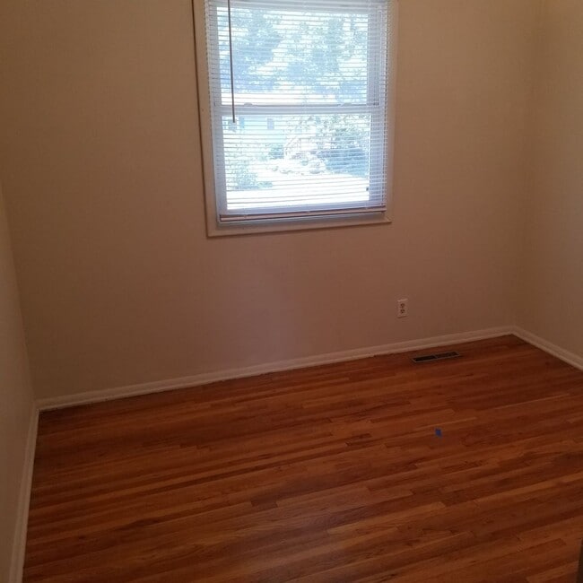Photo - 3 bedroom in Westwood Heights!
