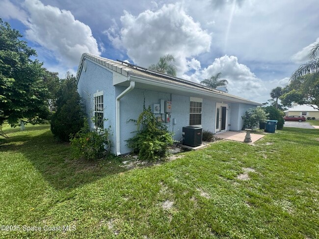 Photo - 1996 Sugarberry Ct NE