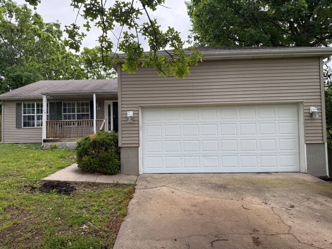 Photo - 154 Brook Ct