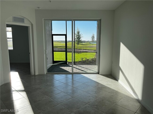 Photo - 5835 Double Eagle Cir Unidad 4718