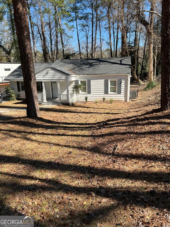 Building Photo - 2158 Beecher Rd SW