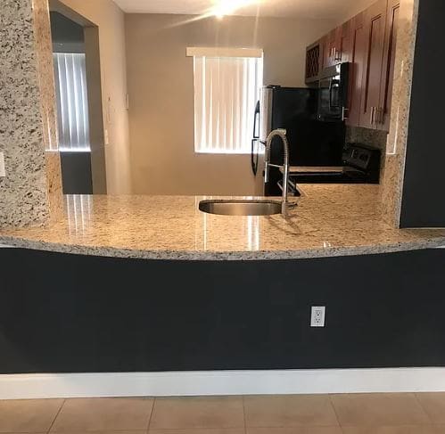 Building Photo - 5200 NW 31st Ave Unit 43