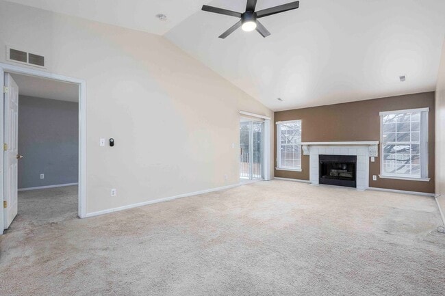 Photo - 4289 Berkshire Dr