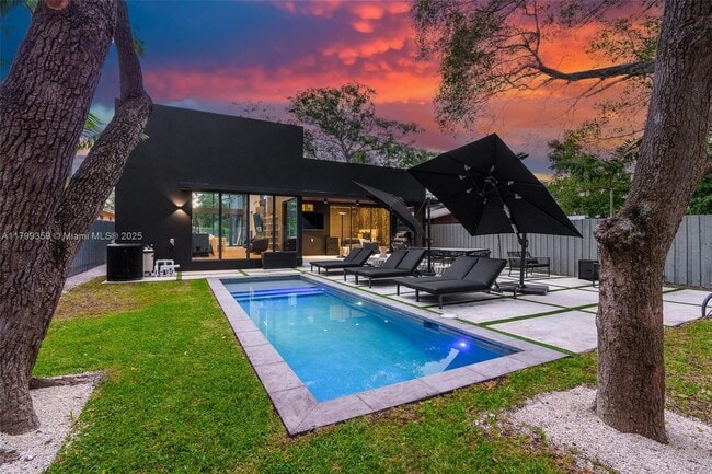 Photo - 400 NW 49th St