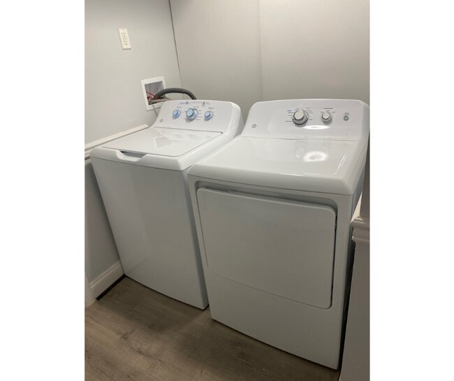 Photo - 1025 N Carey St Unit 5 Available W/Bath $750 5