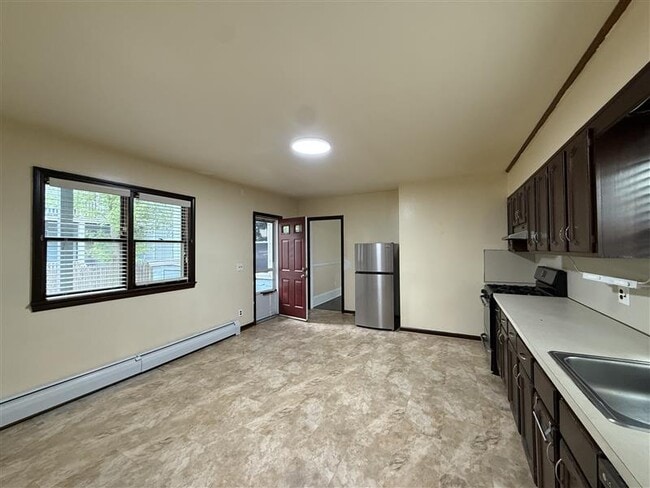 Photo - 53 Oakland St