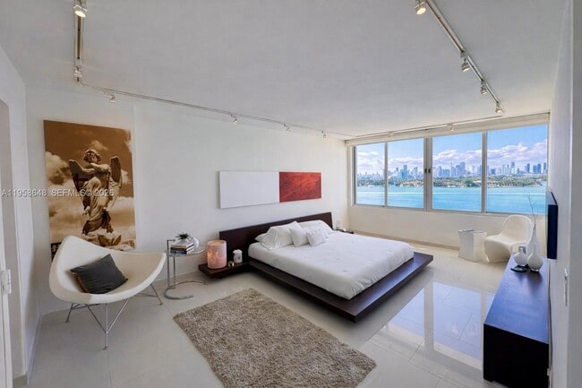 Photo - 1000 West Ave Unit 1111