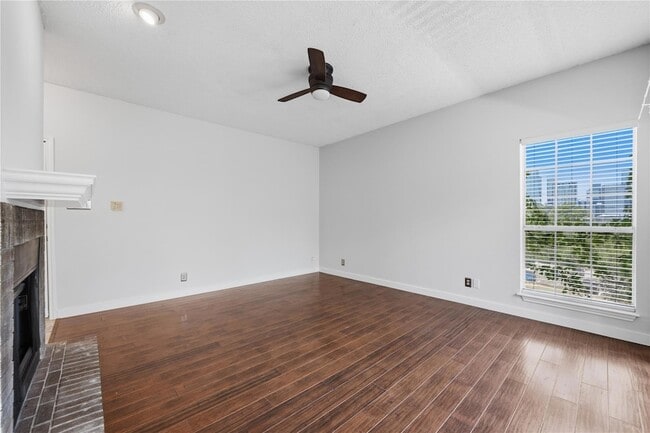 Photo - 700 S 1st St Unit 202