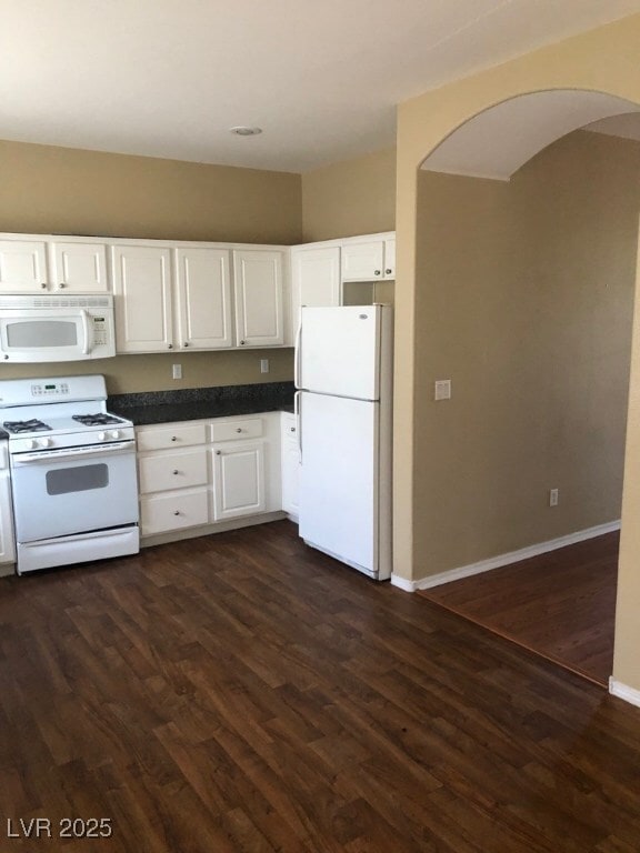 Photo - 6677 Pendle Priory Ave