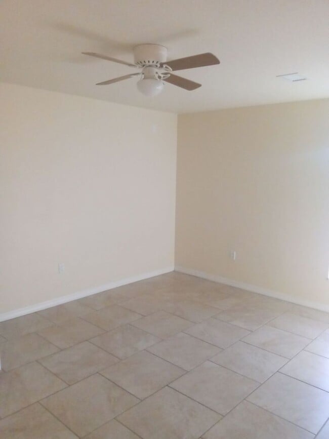 Photo - Weekly or monthly rentals studio units all utilities included Unit 12