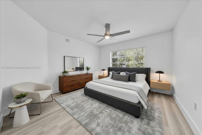 Photo - 2516 Centergate Dr Unidad 303