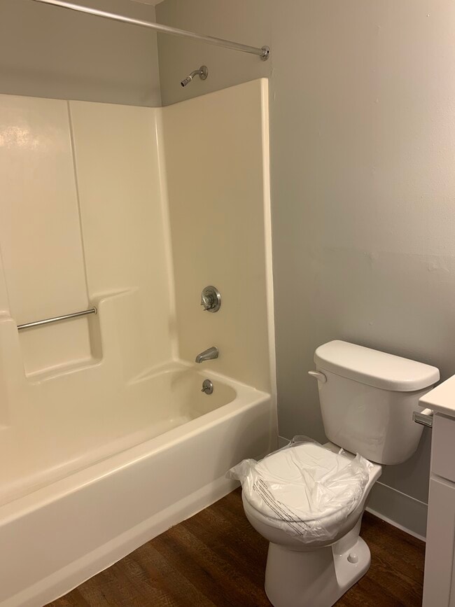 Photo - Riverboat Village