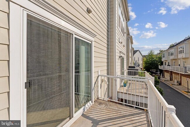 Photo - 9481 Canonbury Square