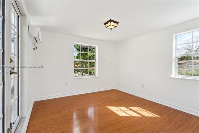 Photo - 1231 Ferdinand St