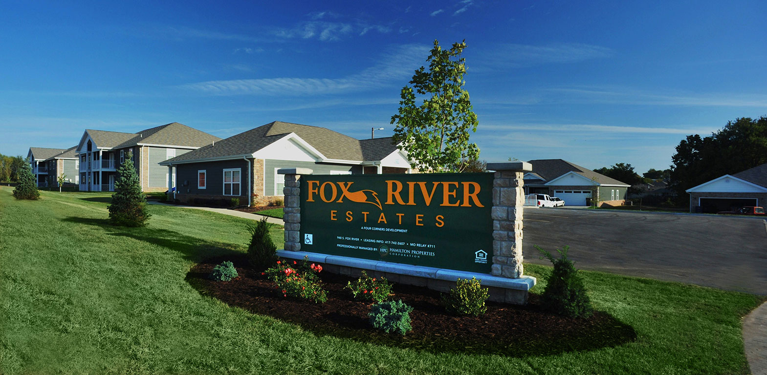Fox River Estates - Fox River Estates Apartments