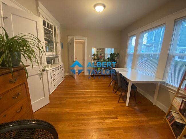 Photo - 21 Moraine St Unit 1